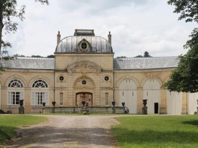 Meubl de tourisme au chteau