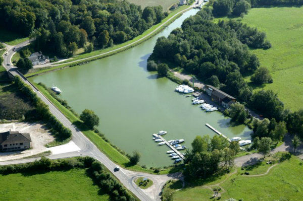 port-de-plaisance-scey-sur-saone-et-st-albin-vue-aerienne-e127