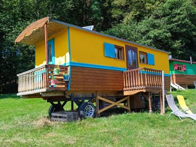 Roulottes a la ferme_WhatsApp-Image-2023-12-01-at-22.45.14-1-