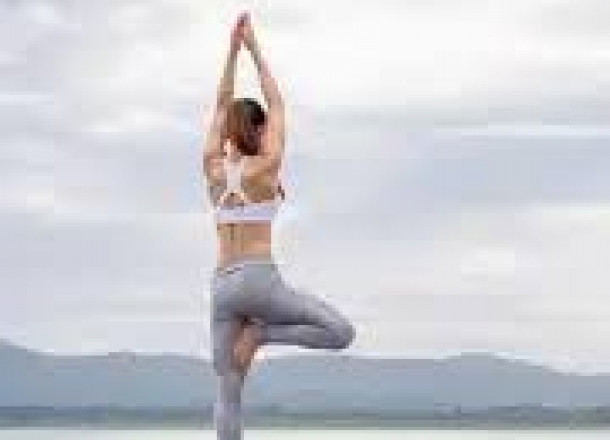 YOGA 